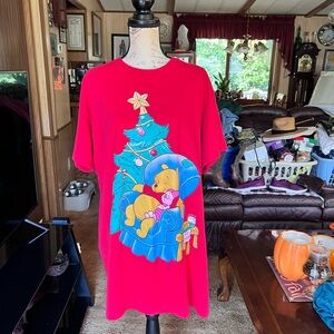 Vintage unisex size POOH brand. Bright red color Christmas long tee.